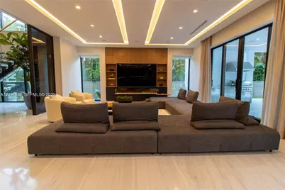 7630 SW 58th Ave, South Miami, FL 33143 - Photo 12