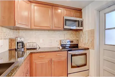 2212 NE 1st Way #101, Boynton Beach, FL 33435 - Photo 6