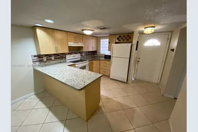 5525 W 26th Ct #106, Hialeah, FL 33016 - Photo 1