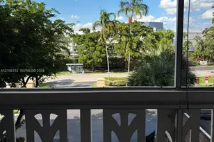 800 NE 195th St, Miami, FL 33179 - Photo 1