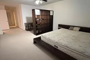 800 NE 195th St, Miami, FL 33179 - Photo 8