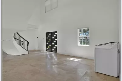 2319 NE 35th Dr, Fort Lauderdale, FL 33308 - Photo 12