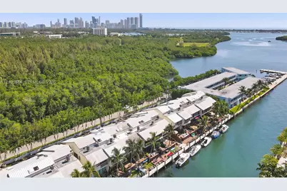 2678 NE 135th St, North Miami, FL 33181 - Photo 38
