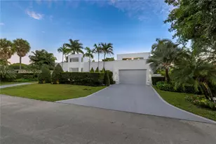 2632 NE 35th Dr, Fort Lauderdale, FL 33308 - Photo 2