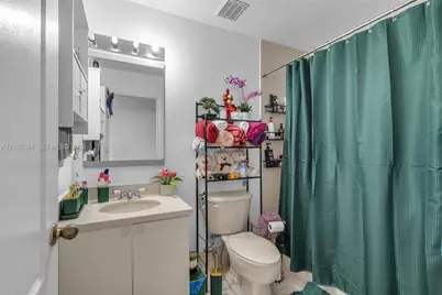 7361 NW 174th Ter #105, Hialeah, FL 33015 - Photo 22