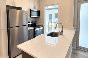 1525 Michigan Ave, Miami Beach, FL 33139 - Photo 4