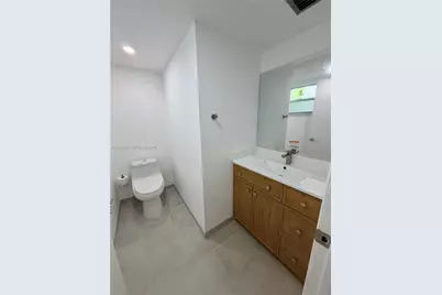 7440 Harding Ave #303, Miami Beach, FL 33141 - Photo 10