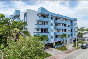 7440 Harding Ave, Miami Beach, FL 33141 - Photo 2