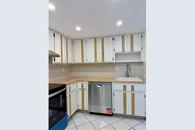7440 Harding Ave #303, Miami Beach, FL 33141 - Photo 22