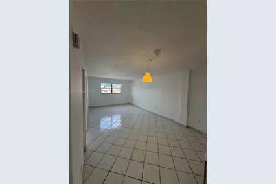 7440 Harding Ave #303, Miami Beach, FL 33141 - Photo 6