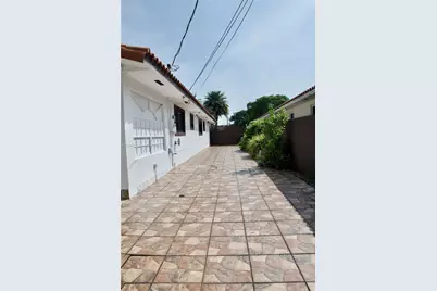 75 W 50th St, Hialeah, FL 33012 - Photo 30