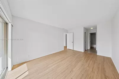 7900 Camino Cr #401, Miami, FL 33143 - Photo 18