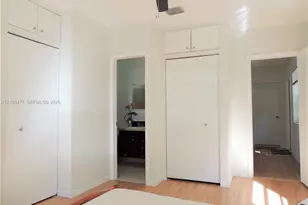 17160 NE 21st Ave, North Miami Beach, FL 33162 - Photo 14