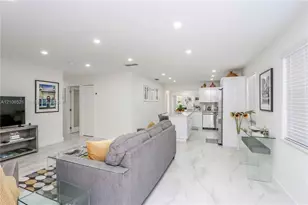 1030 SW 10th Ave, Miami, FL 33130 - Photo 8