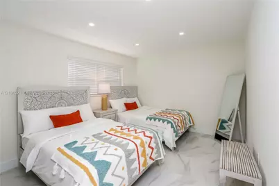 1030 SW 10th Ave, Miami, FL 33130 - Photo 18
