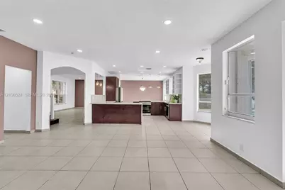 2048 NW 126th Ave, Pembroke Pines, FL 33028 - Photo 28