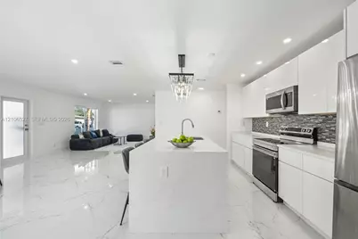 253 SW 4th St #1, Dania Beach, FL 33004 - Photo 4
