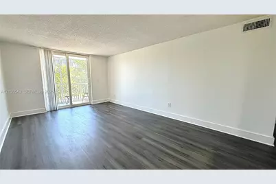 16950 W Dixie Hwy #330, North Miami Beach, FL 33160 - Photo 6