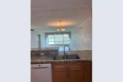 18901 NE 14th Ave #101, Miami, FL 33179 - Photo 8