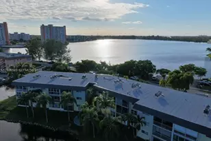 18901 NE 14th Ave, Miami, FL 33179 - Photo 20