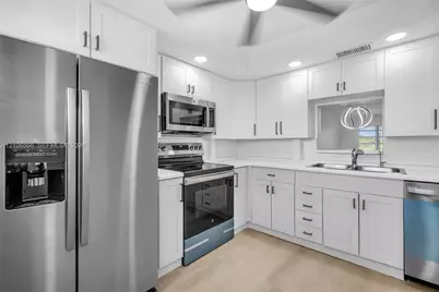 2505 Antigua Ter #E4, Coconut Creek, FL 33066 - Photo 6