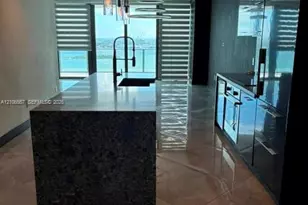 650 NE 32nd St, Miami, FL 33137 - Photo 12