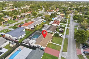 9551 SW 49th St, Miami, FL 33165 - Photo 6