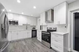 9551 SW 49th St, Miami, FL 33165 - Photo 18