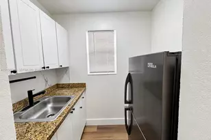 500 13th St, Miami Beach, FL 33139 - Photo 1