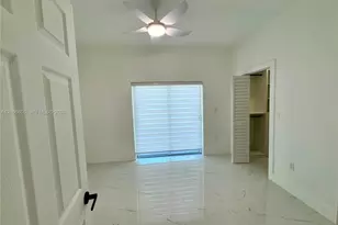 421 NW 13th Ave, Miami, FL 33125 - Photo 6