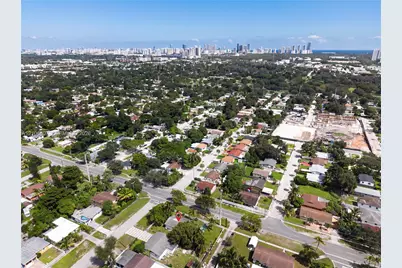 15380 NE 14th Ave, North Miami Beach, FL 33162 - Photo 30