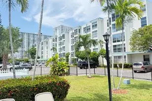 17570 Atlantic Blvd, Sunny Isles Beach, FL 33160 - Photo 12