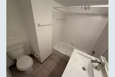 9954 Twin Lakes Dr #7-O, Coral Springs, FL 33071 - Photo 10