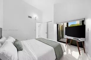 216 Poinciana Dr, Sunny Isles Beach, FL 33160 - Photo 18