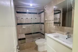 2899 Collins Ave, Miami Beach, FL 33140 - Photo 10