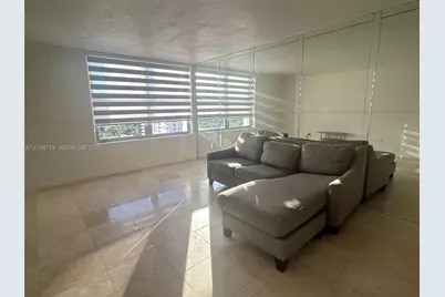 2899 Collins Ave #1538, Miami Beach, FL 33140 - Photo 4
