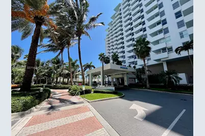 2899 Collins Ave #1538, Miami Beach, FL 33140 - Photo 20