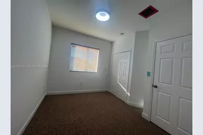 17853 NW 74th Path, Hialeah, FL 33015 - Photo 18