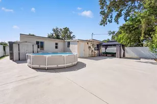14181 NW 23rd Ct, Opa Locka, FL 33054 - Photo 20