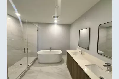 17550 Collins Ave #803, Sunny Isles Beach, FL 33160 - Photo 6