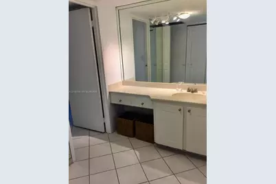 100 Bayview Dr #516, Sunny Isles Beach, FL 33160 - Photo 12