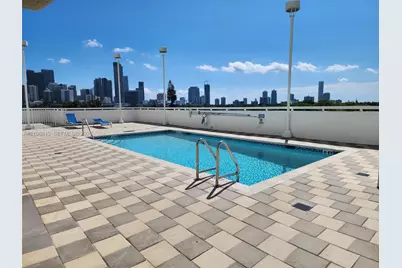 900 SW 8th St #902, Miami, FL 33130 - Photo 20