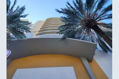 900 SW 8th St #902, Miami, FL 33130 - Photo 2
