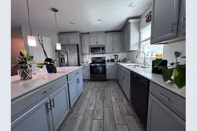 5137 Tanzanite Drive, Mount Dora, FL 32757 - Photo 2
