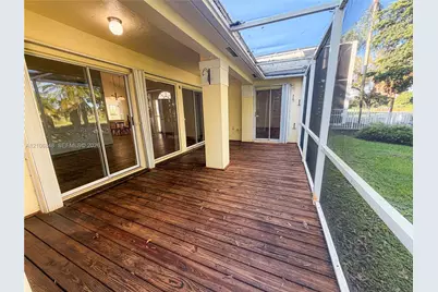 [Address not provided], Pembroke Pines, FL 33027 - Photo 32