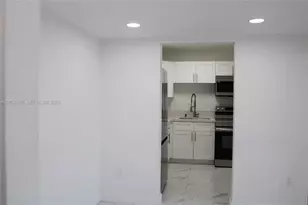 1055 W 77th St, Hialeah, FL 33014 - Photo 30