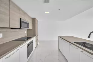 400 Sunny Isles Blvd, Sunny Isles Beach, FL 33160 - Photo 36