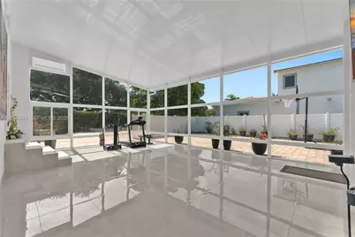 11144 NE 8th Ct, Biscayne Park, FL 33161 - Photo 4