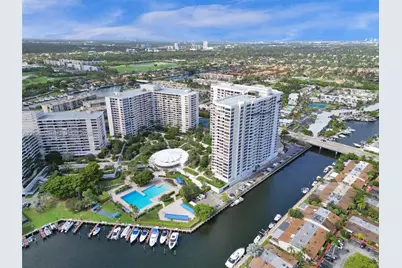 2500 Parkview Dr #2020, Hallandale Beach, FL 33009 - Photo 4