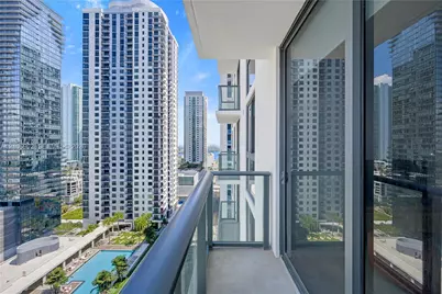 11 NE 6th St #1111, Miami, FL 33132 - Photo 6